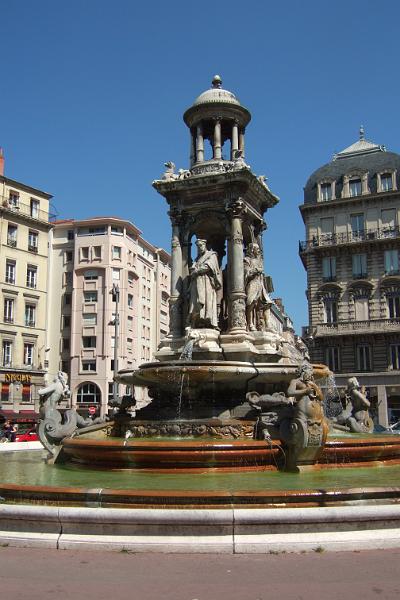 2010-06- (181).JPG - Place des Jacobin